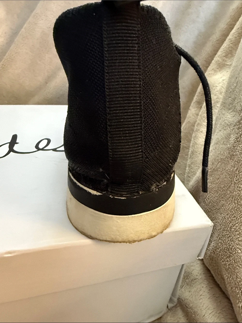 J/Slides Black Knit Woman’s Sneakers -